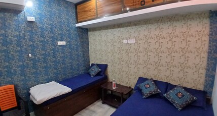 Kashvi Guest House Room Type - Triple Bedroom