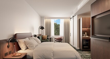 Crowne Plaza MELBOURNE CARLTON Room Type - 1 King Standard Accessible
