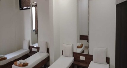 HOTEL LOTUS Room Type - Family Room