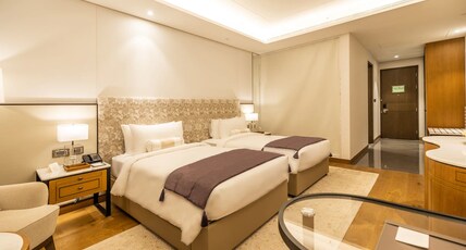 The Leela Bhartiya City Bengaluru Room Type - The Leela Signature Room