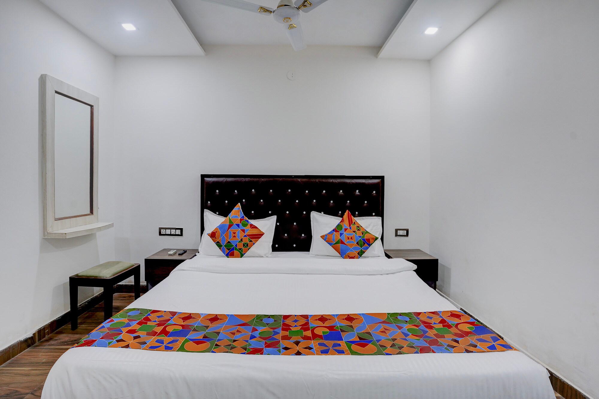 FabHotel The Sky - Nr. St. Alex Church & Calangute Beach - Tap to explore photos