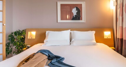 Novotel Edinburgh Park Room Type - Suite Queen Bed