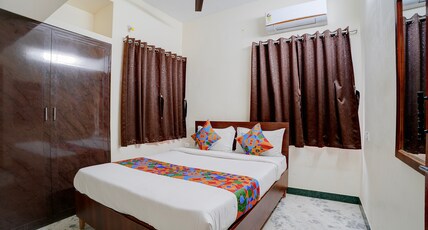 FabHotel Nimalan-Residency Room Type - Deluxe Room