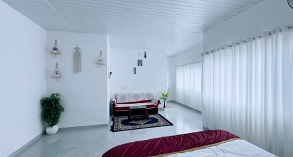 River View Homestays & Resorts Room Type - Luxury AC Room with River View
