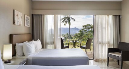 Novotel Nadi Room Type - Standard Room with 1 Queen size bed and 1 Single bed Novotel Nadi Room Type - Standard Room with 1 Queen size bed and 1 Single bed