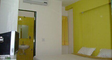 Hotel Isher International Room Type - Deluxe Room non ac