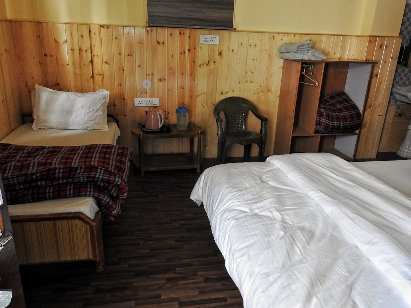 Hotel Apple pie - Tap to explore photos