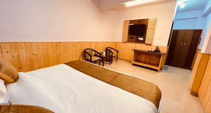 Hotel Cloud Height Room Type - Deluxe Room (mountain view)