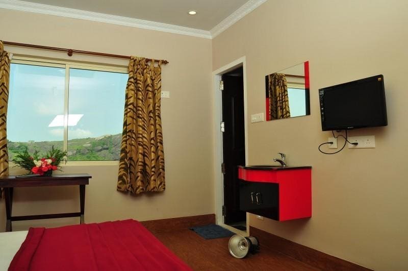 Green Palace Residency Vagamon - Tap to explore photos
