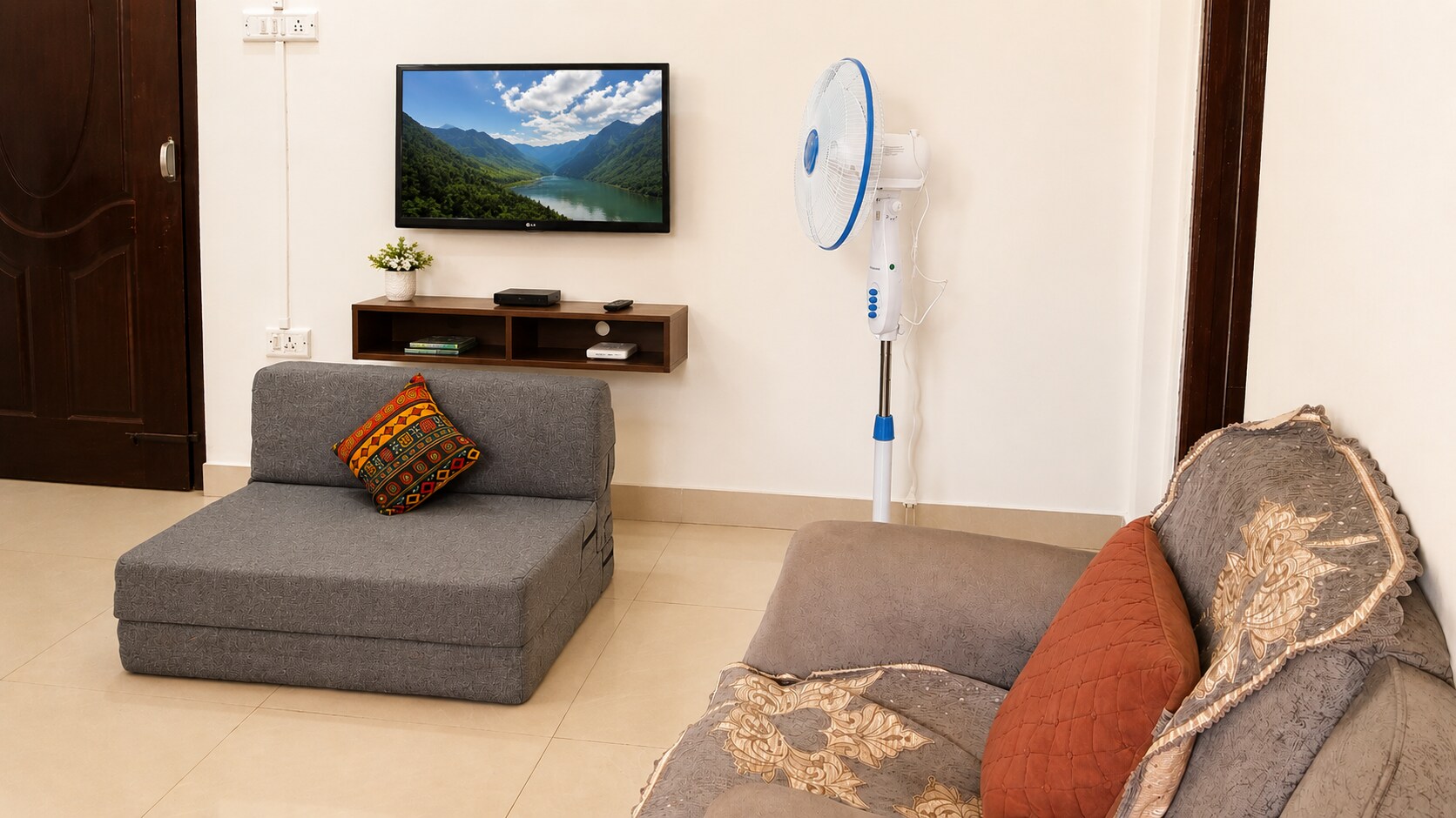 Tulip Homestay - Shillong - Tap to explore photos