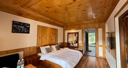 Hotel The Conifer Room Type - Super Deluxe Room With  Balcony