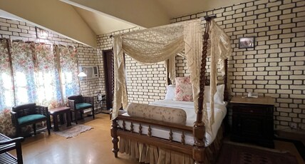 Mikes Forest Retreat Room Type - Begonia and  Coleus Family Suite