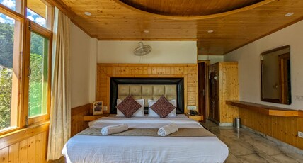 Hotel Sun Light Manali Room Type - Honeymoon Suite