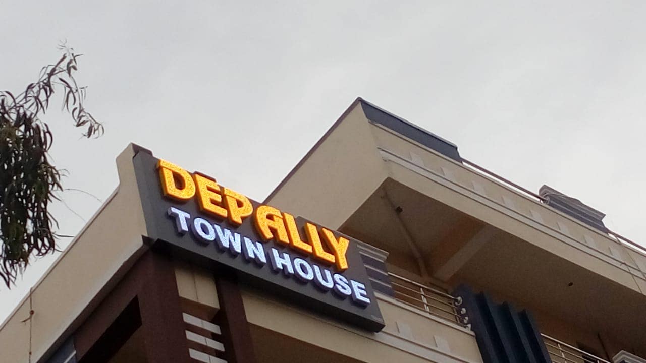 PAL Hotels Depally Town House - Tap to explore photos