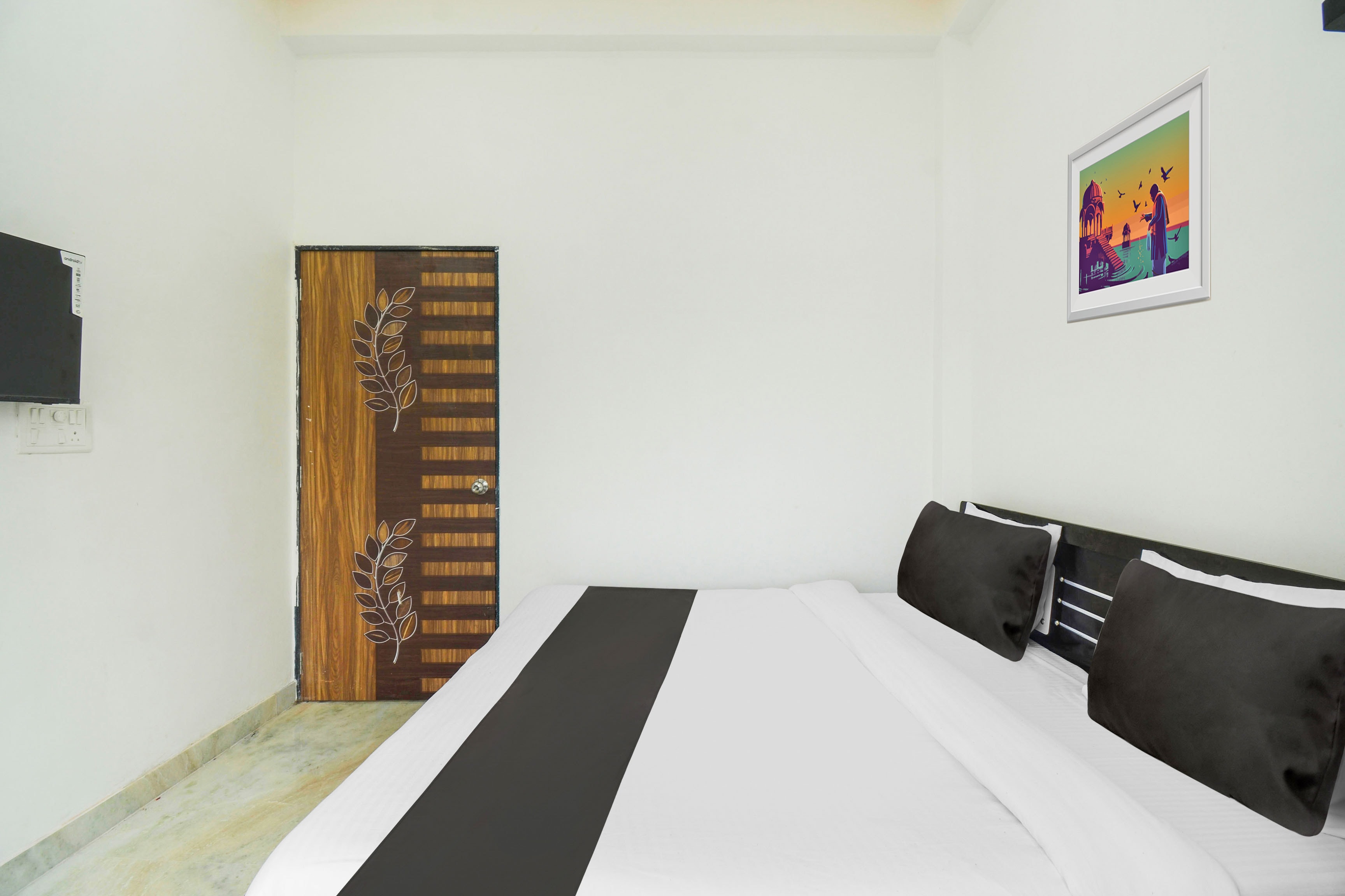 Hotel O Chandra Vilas - Tap to explore photos