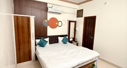 Hotel Shree Siddhi Vinayak Room Type - Deluxe Room
