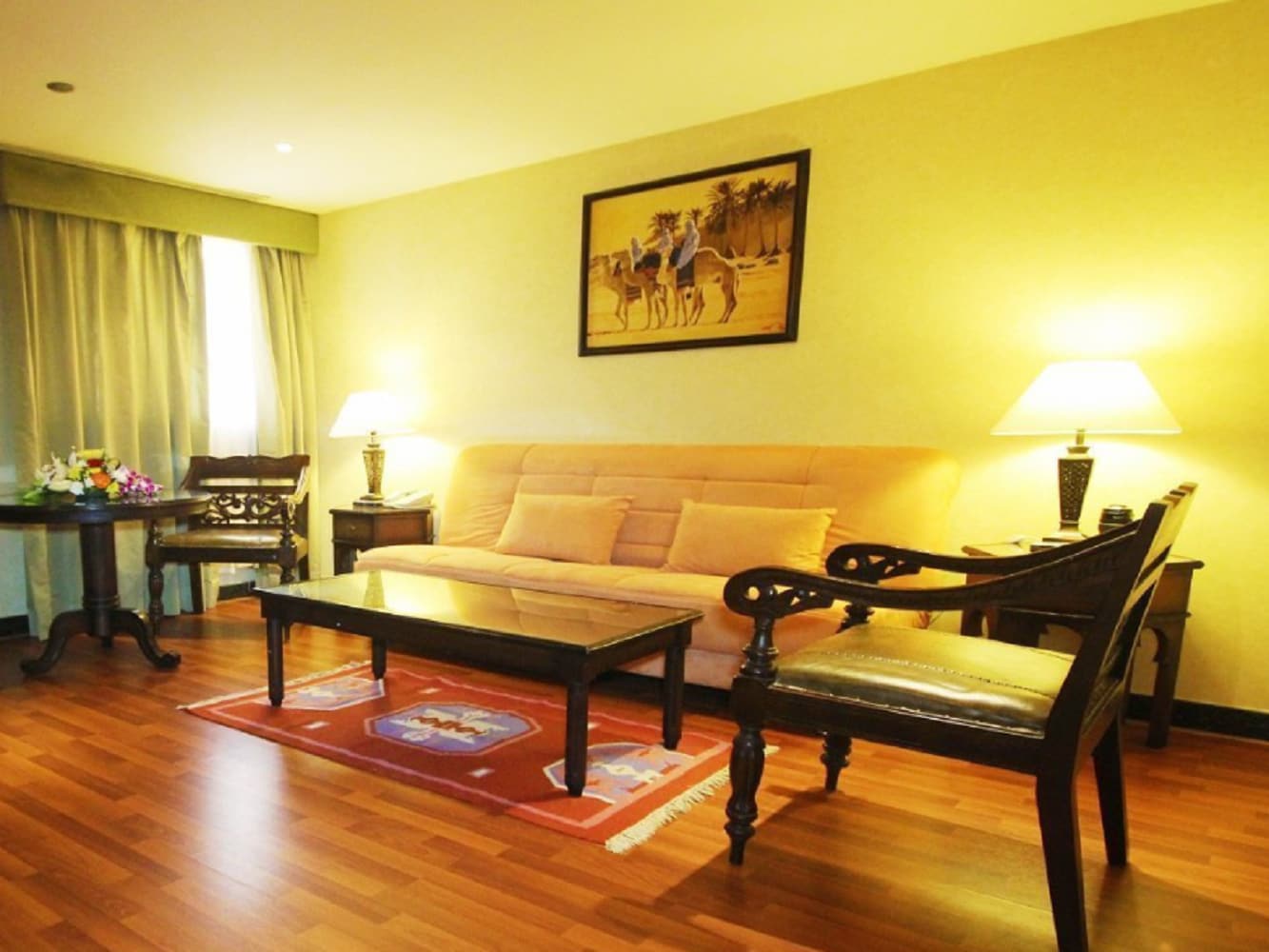 Arabian Courtyard Hotel & Spa Bur Dubai - Tap to explore photos