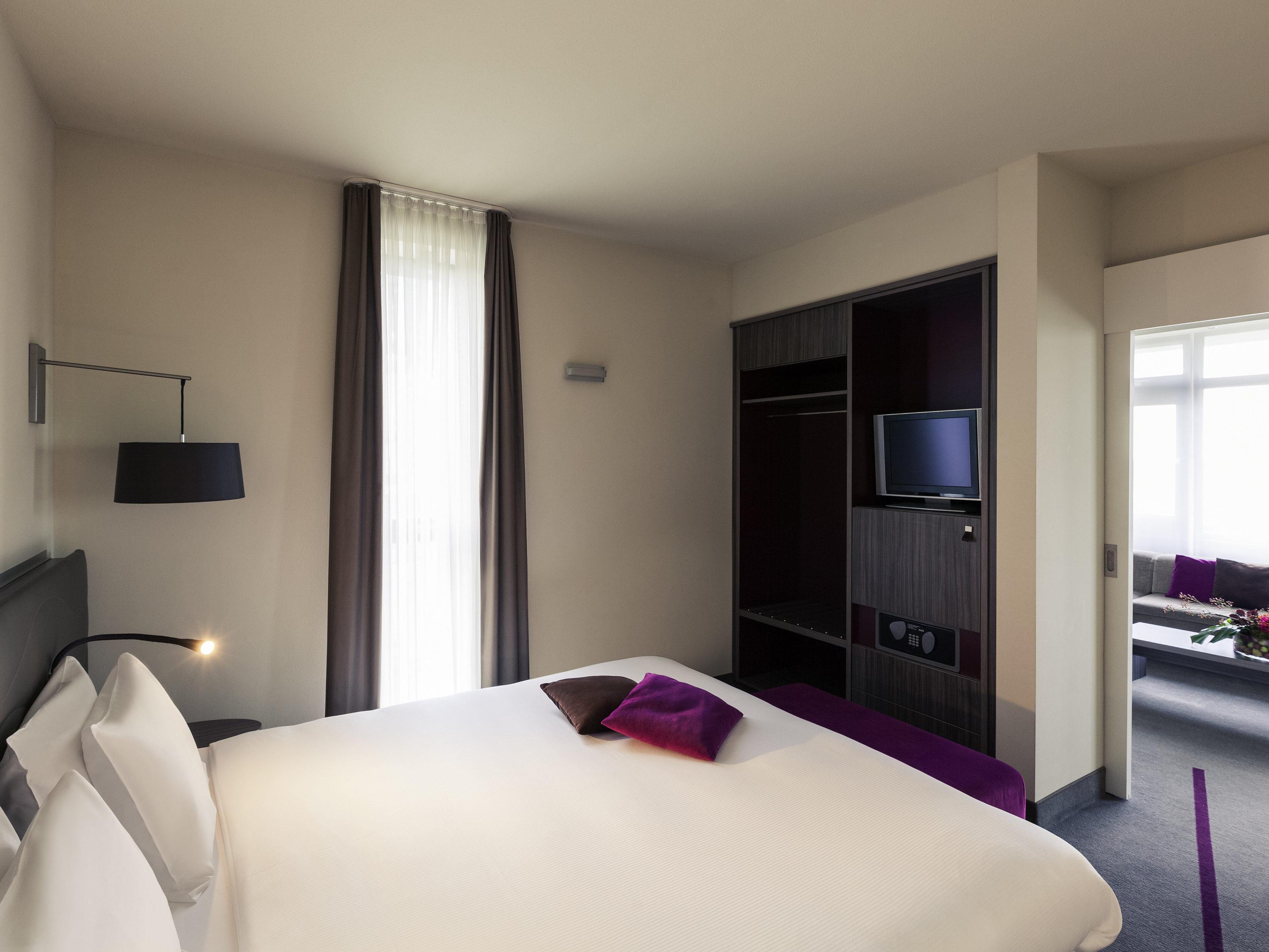Mercure Hotel Groningen Martiniplaza - Tap to explore photos