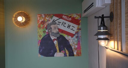 ibis Styles Amiens Centre Room Type - Family room with double bed and sofa that can be converted into double bed