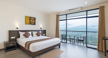 Aureva Tara Palace Room Type - Suite Kanchandzongha View Room with Private Balcony Aureva Tara Palace Room Type - Suite Kanchandzongha View Room with Private Balcony