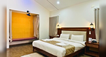 LION PARK HOTEL AND RESORT Room Type - Deluxe Room