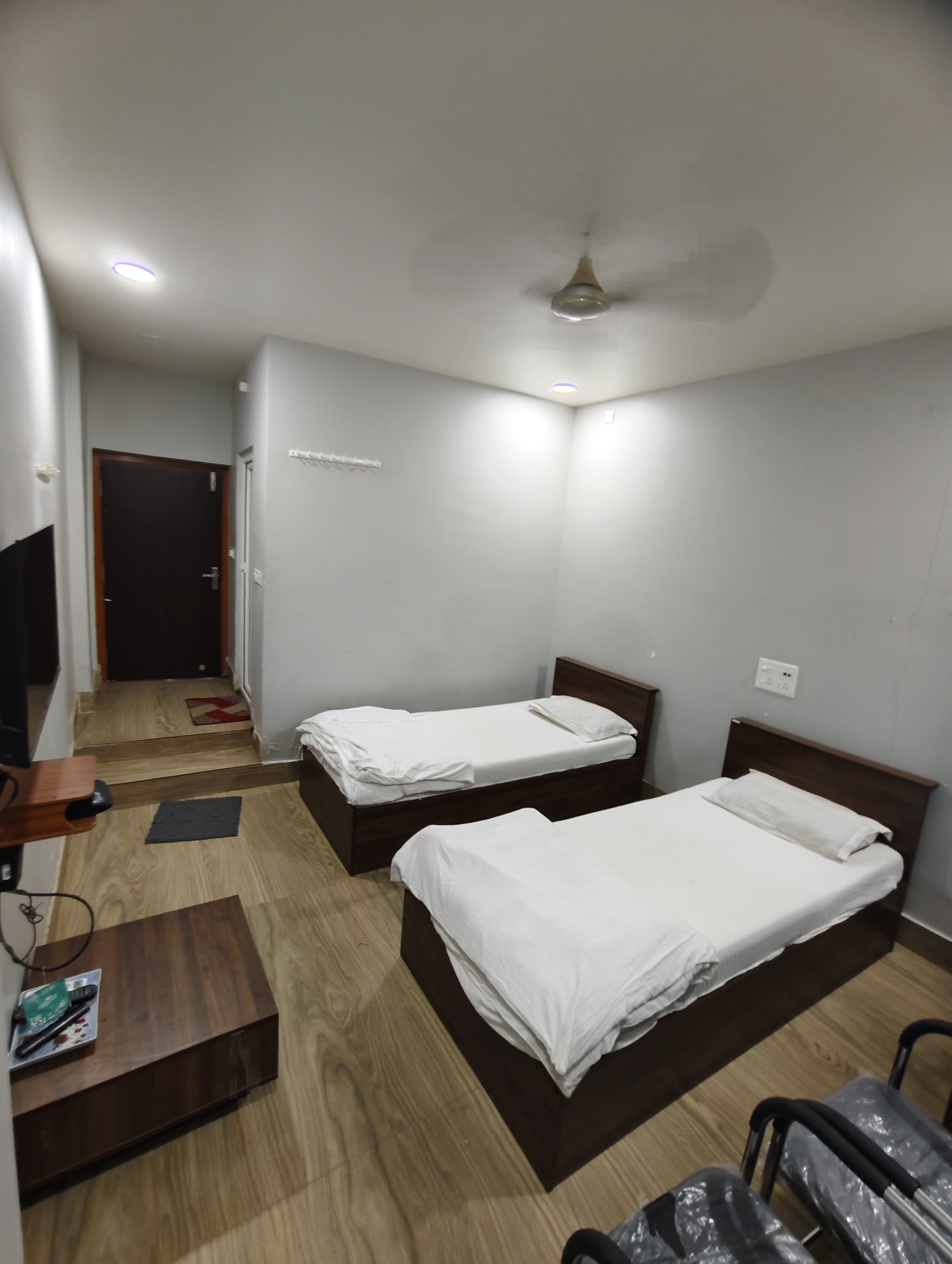 Hotel Sri Krishna - Tap to explore photos