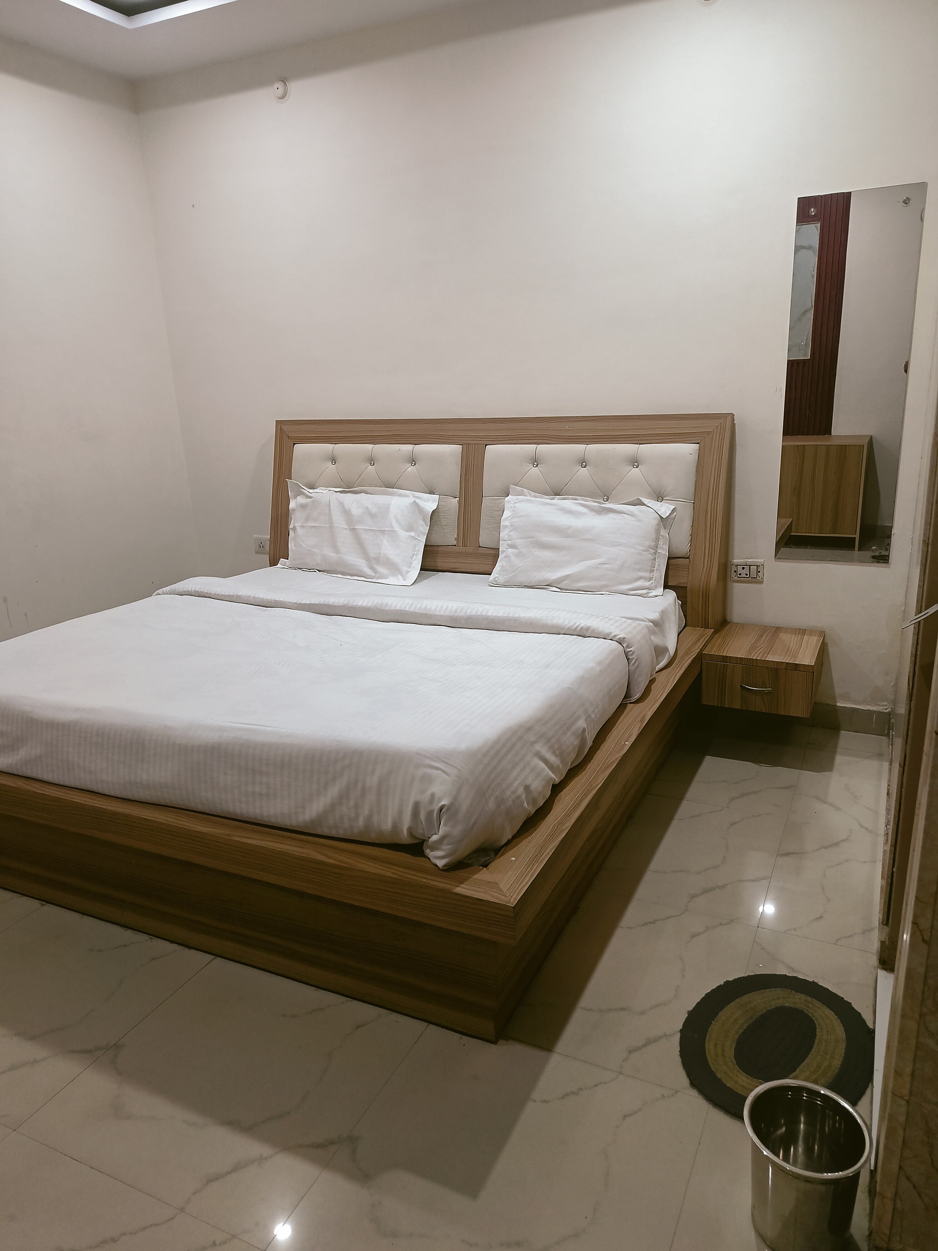 Hotel Radha Regent - Tap to explore photos