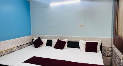 Tripathi's Rampath Inn Ayodhya / Near Rammandir Room Type - Twin bed with coller 