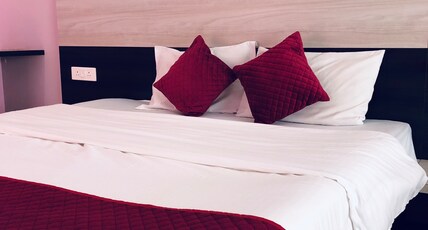 Green Looshy Hotel And Resort Room Type - Executive Room