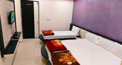 Hotel Silver Palace Room Type - Triple Bed Luxury Non Ac Room