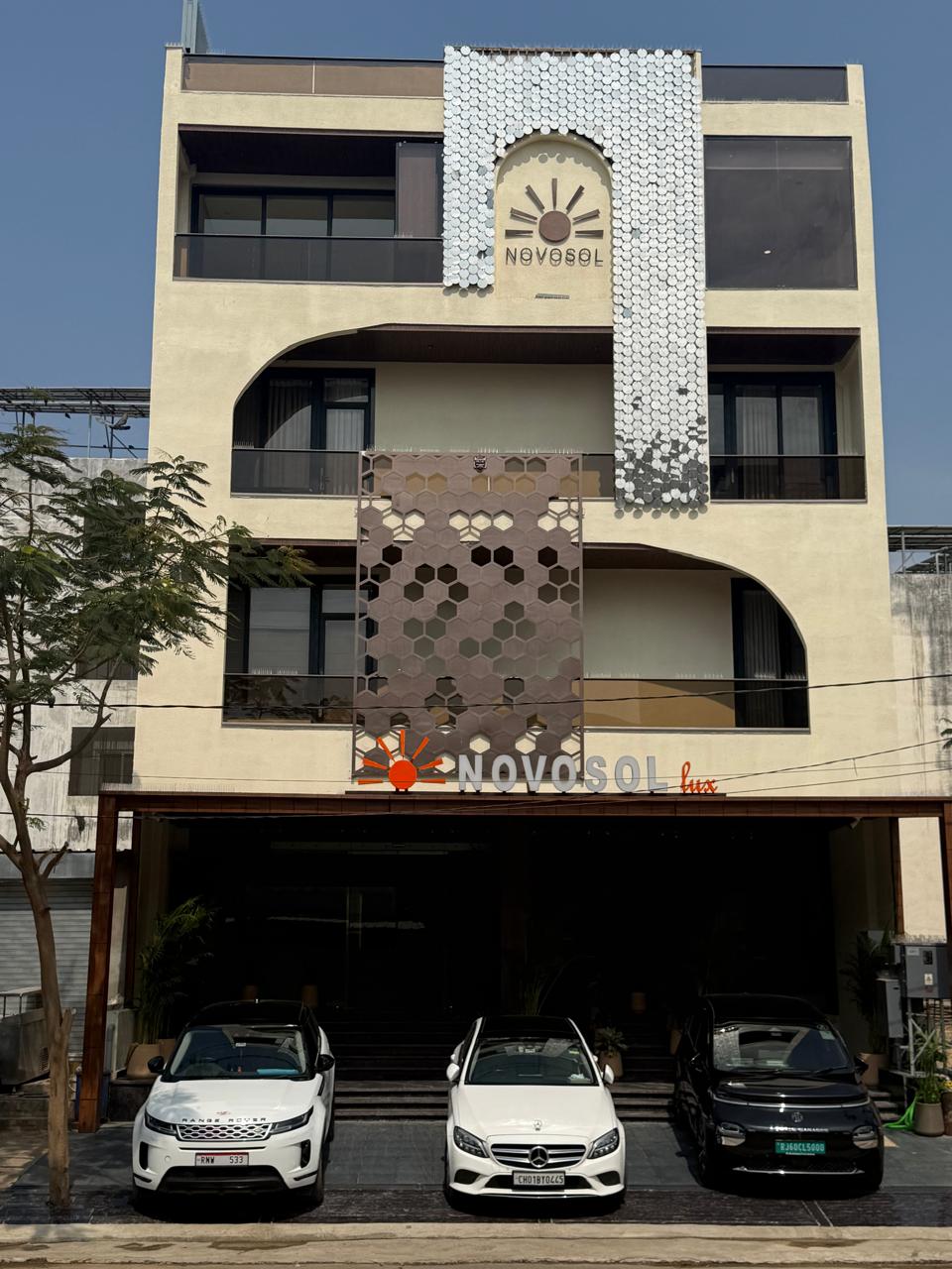 Novosol Lux - Tap to explore photos