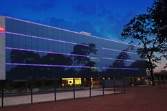 Hotel German Palace, Airport