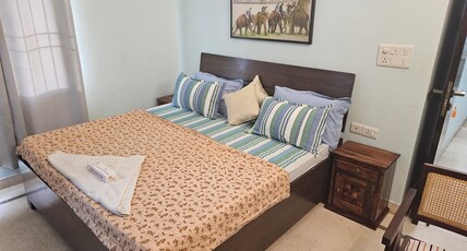 Sky Bloom Luxury Homestay Room Type - Deluxe Room with Free Breakfast Wi-Fi Refreshment Kit