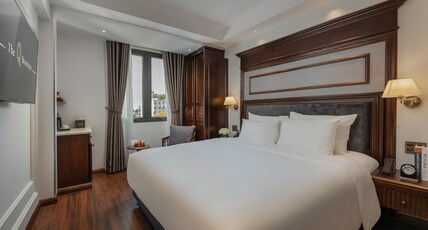 The Q Boutique Hotel Room Type - Deluxe Double or Twin Room with City View The Q Boutique Hotel Room Type - Deluxe Double or Twin Room with City View