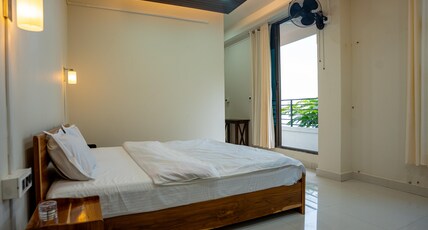Seven Miles hotel Room Type - Double Room with balcony