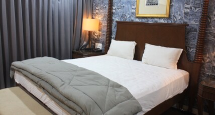 Royal Palace Hotel Room Type - Suite Room