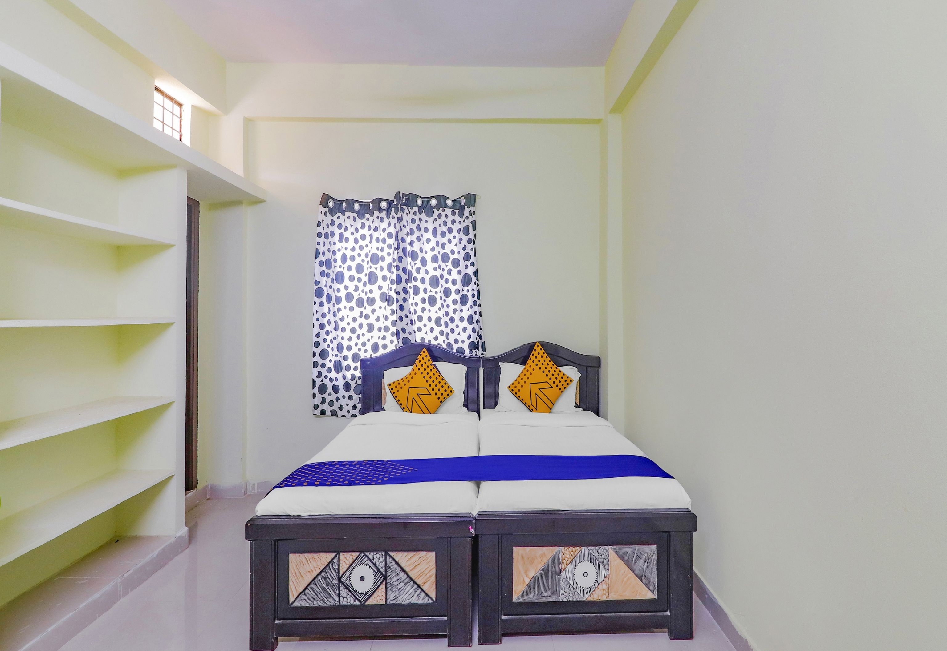 Hotel O Sri Residency - Tap to explore photos