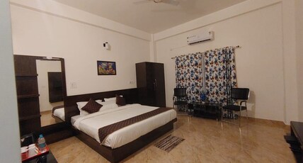 Tierra Room Type - Deluxe AC room with King sized bed.