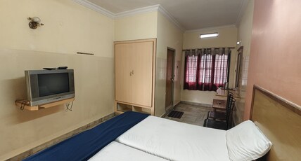 Udipi Sindhuri Lodge Room Type - Standard Non AC Udipi Sindhuri Lodge Room Type - Standard Non AC