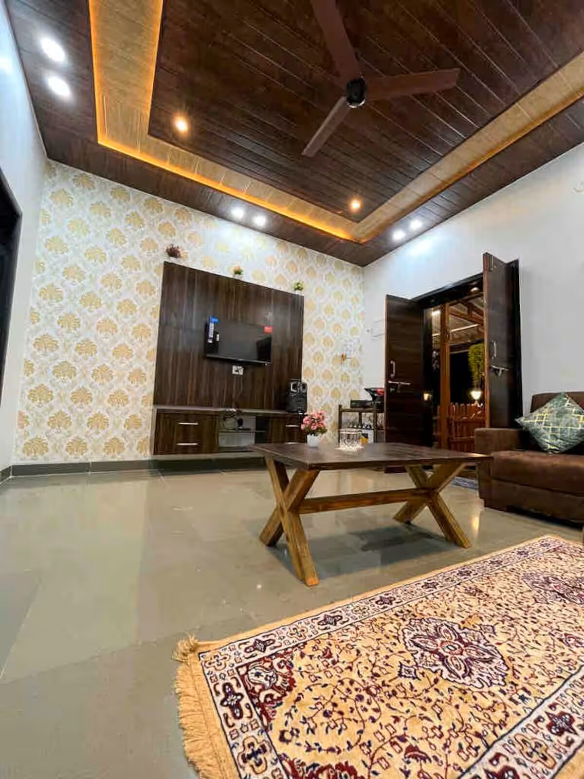 3Bhk Glacia Villa with a Private Swimming Pool - Tap to explore photos
