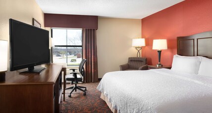 Hampton Inn Houston-Willowbrook Room Type - KING STANDARD-NON SMOKING