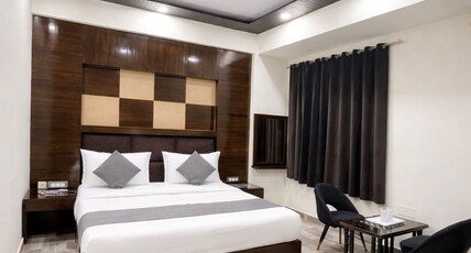 Hotel Radiance Room Type - SUPER DELUXE DOUBLE ROOM Hotel Radiance Room Type - SUPER DELUXE DOUBLE ROOM