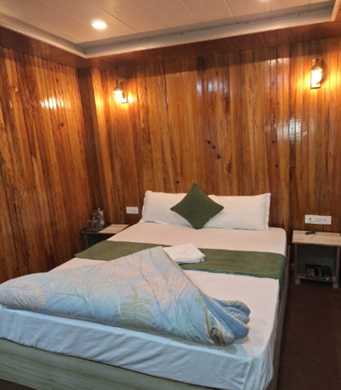 The Kundu 5 Mins From Mall Road - Tap to explore photos