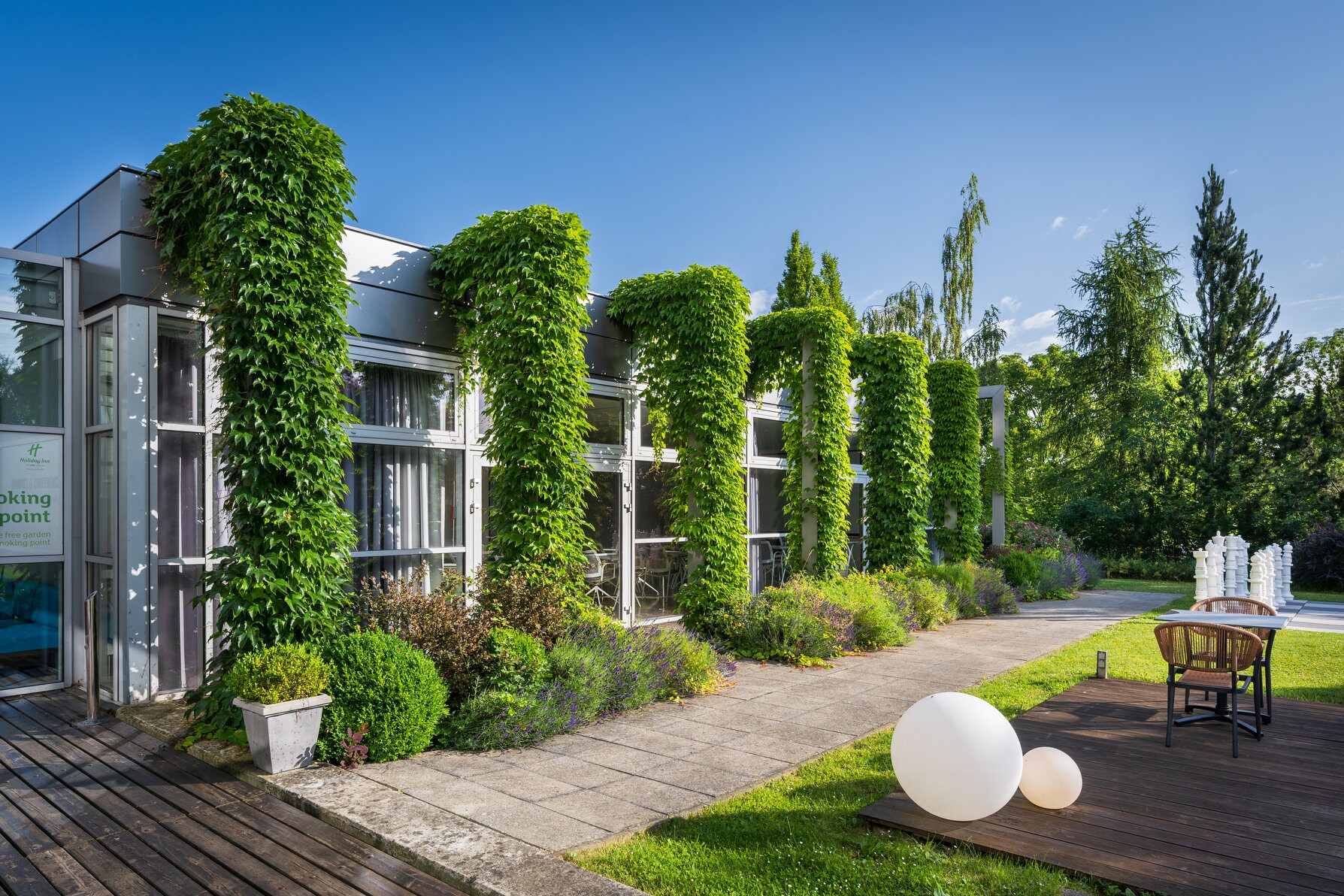 Holiday Inn Prague Airport - Tap to explore photos