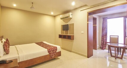 Pleasant Inn Room Type - Deluxe  AC