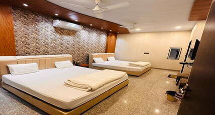 Hotel Shree Shyam Khatu Room Type - Family Suite Room  ( 2 Double Bed | 4 Pax )