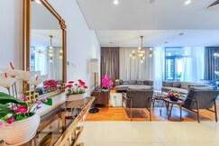 ELIVAAS Curated Luxury 3B with Maid's Room | Partial Sea View