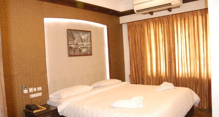 HOTEL BLUE STAR Room Type - Luxury Suite