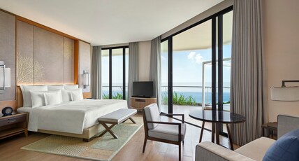 InterContinental Phu Quoc Long Beach Resort Room Type - 1 King Junior Suite Ocean View Balcony