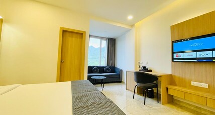 Dhairya Garh Room Type - Deluxe Room With Mountain View